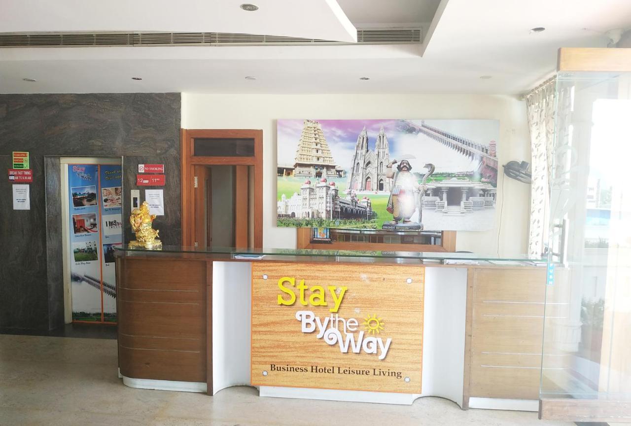 Hotel Stay By The Way Mysore Exteriör bild